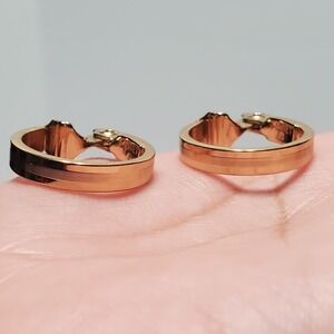 Vintage MONET Signed‎ Gold Tone Textured Earrings